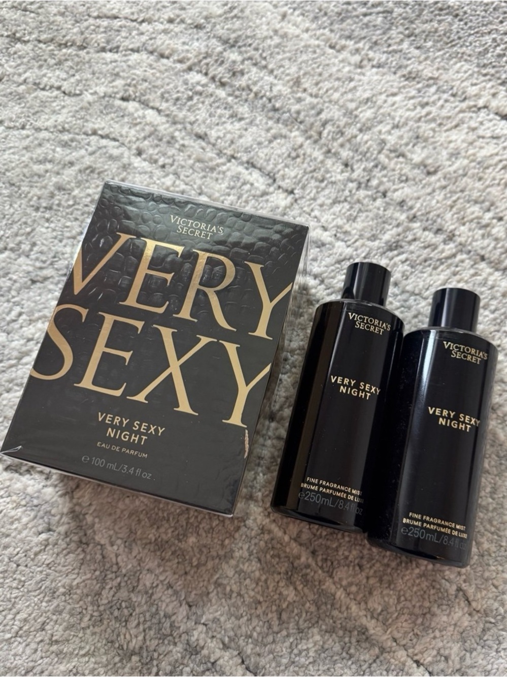 Victoria Secret- very sexy night fragrance bundle